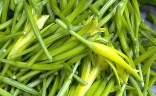 新鲜黄花菜多少斤才可晒一斤干品？