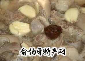 羊肉氽酸菜