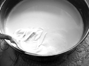 有说法称奶皮越厚牛奶的营养价值越高，是真的吗？