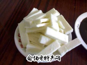 蒙古奶豆腐