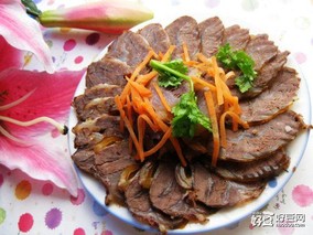 五香卤牛肉