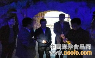 四川省水产局副局长率队到大鲵养殖基地考察