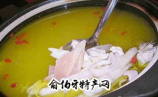 鱿鱼炖土鸡