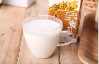 核桃乳是什么？核桃乳和纯牛奶哪个营养更高？