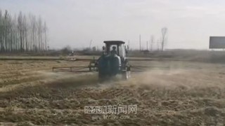 安徽东至县发放秸秆腐熟剂引导农民秸秆还田